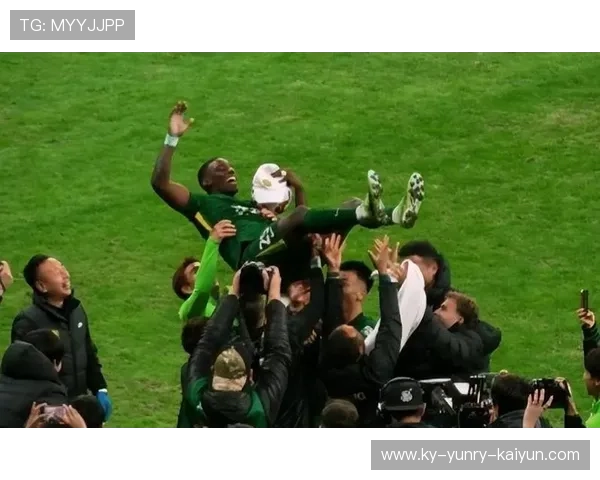 足球金靴与CBA总冠军双重荣耀之路 揭秘竞技体育巅峰时刻的背后挑战